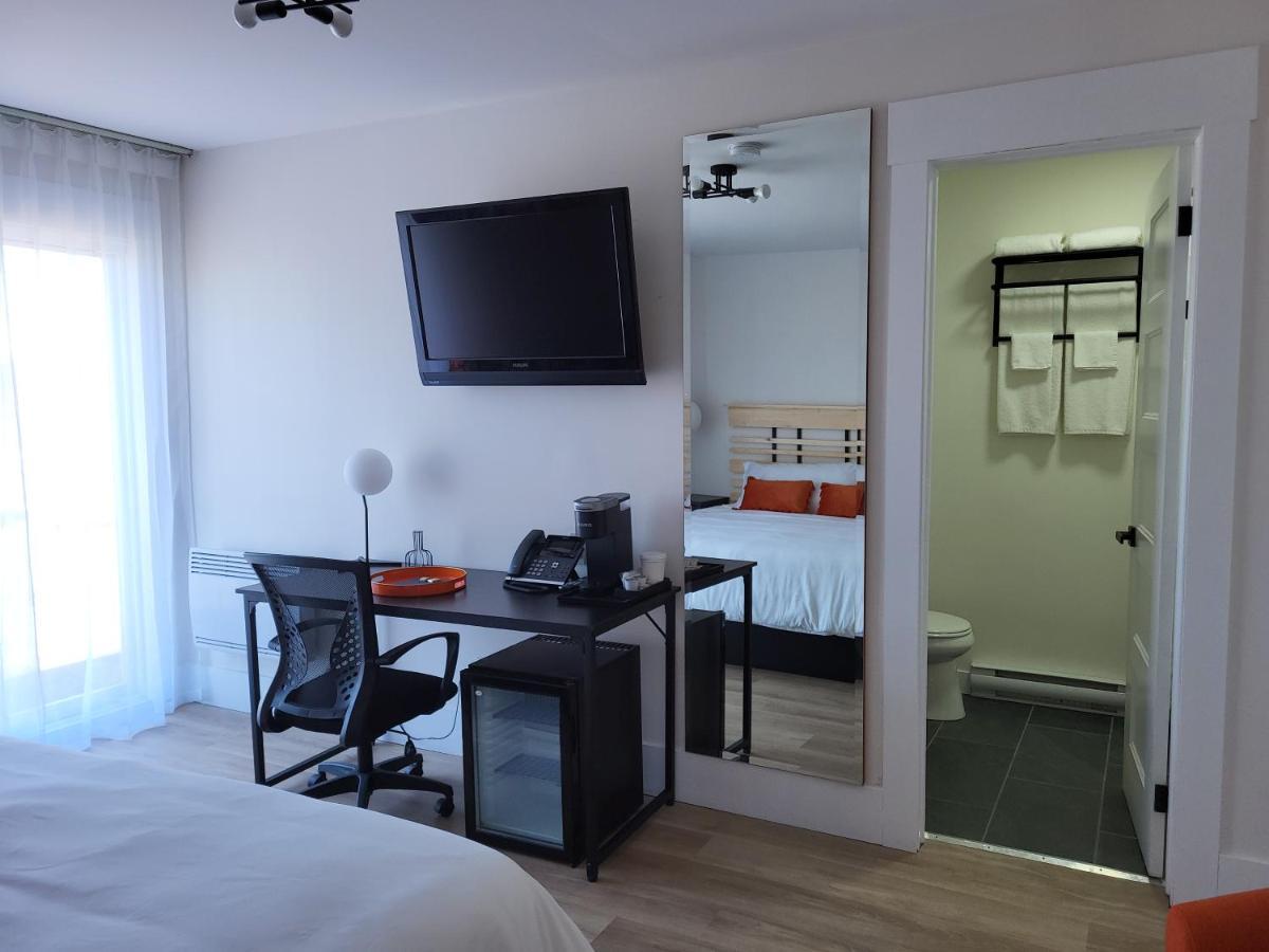 Motel Au Rocher Du Cap Cap-Saint-Ignace 外观 照片